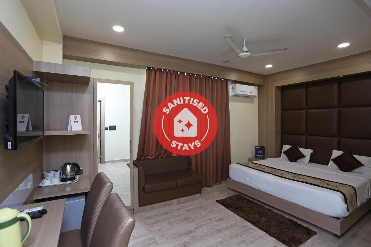 Capital O 5663 Gs Inn Chinhat Экстерьер фото
