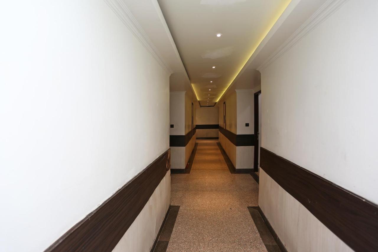 Capital O 5663 Gs Inn Chinhat Экстерьер фото