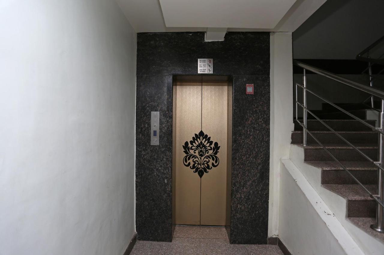 Capital O 5663 Gs Inn Chinhat Экстерьер фото