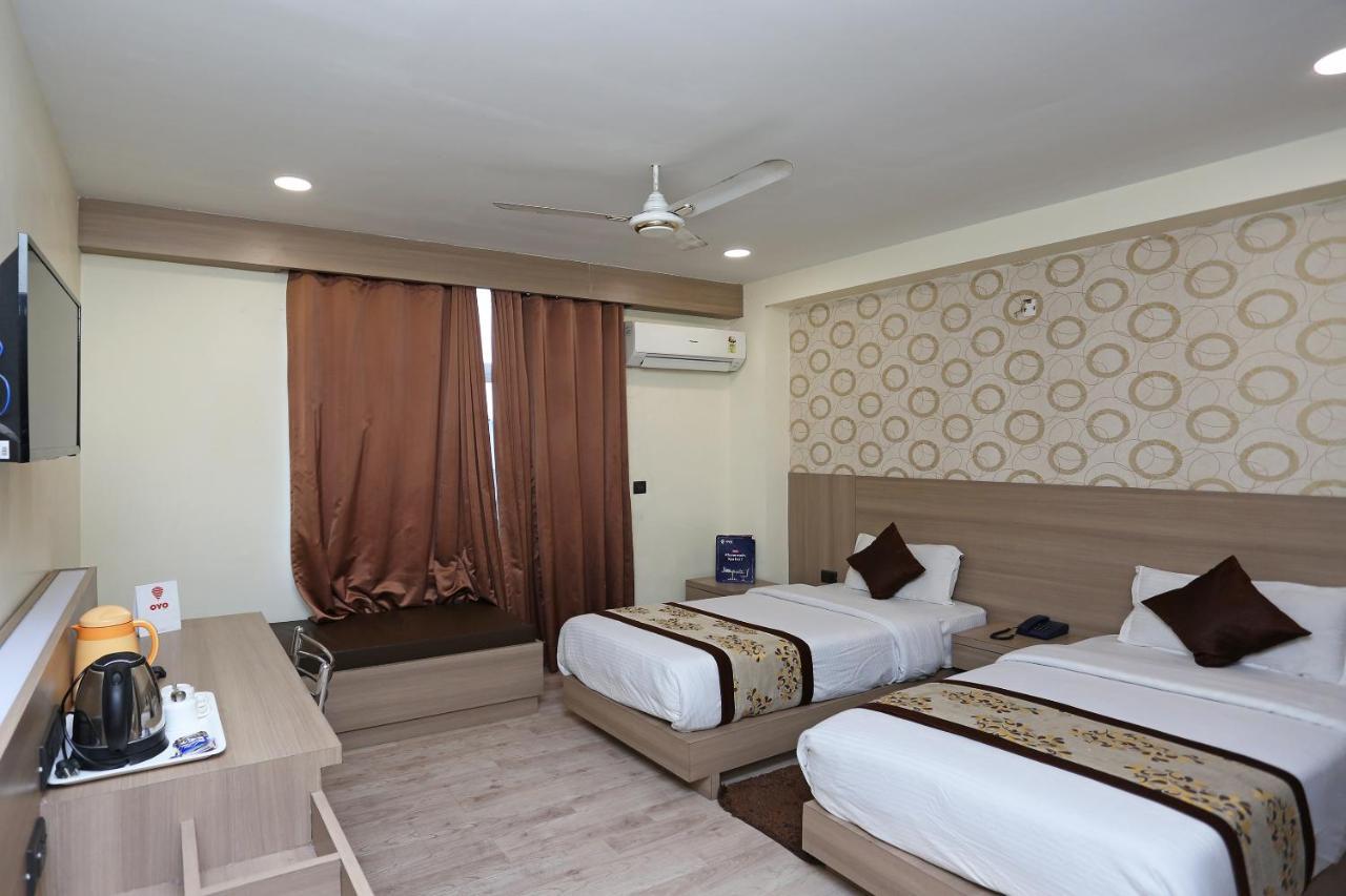 Capital O 5663 Gs Inn Chinhat Экстерьер фото