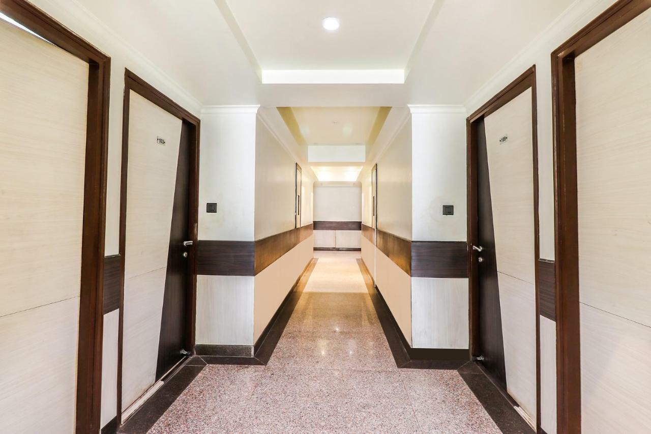 Capital O 5663 Gs Inn Chinhat Экстерьер фото