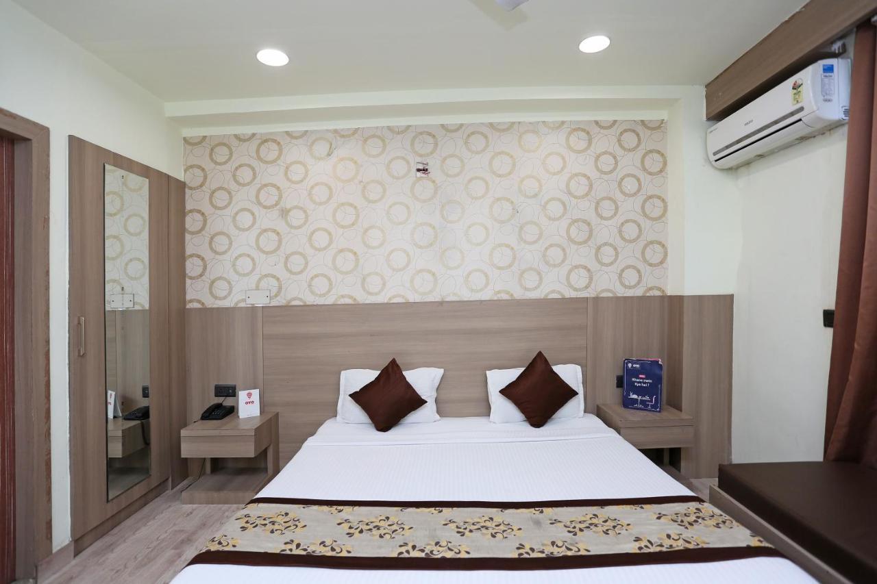 Capital O 5663 Gs Inn Chinhat Экстерьер фото